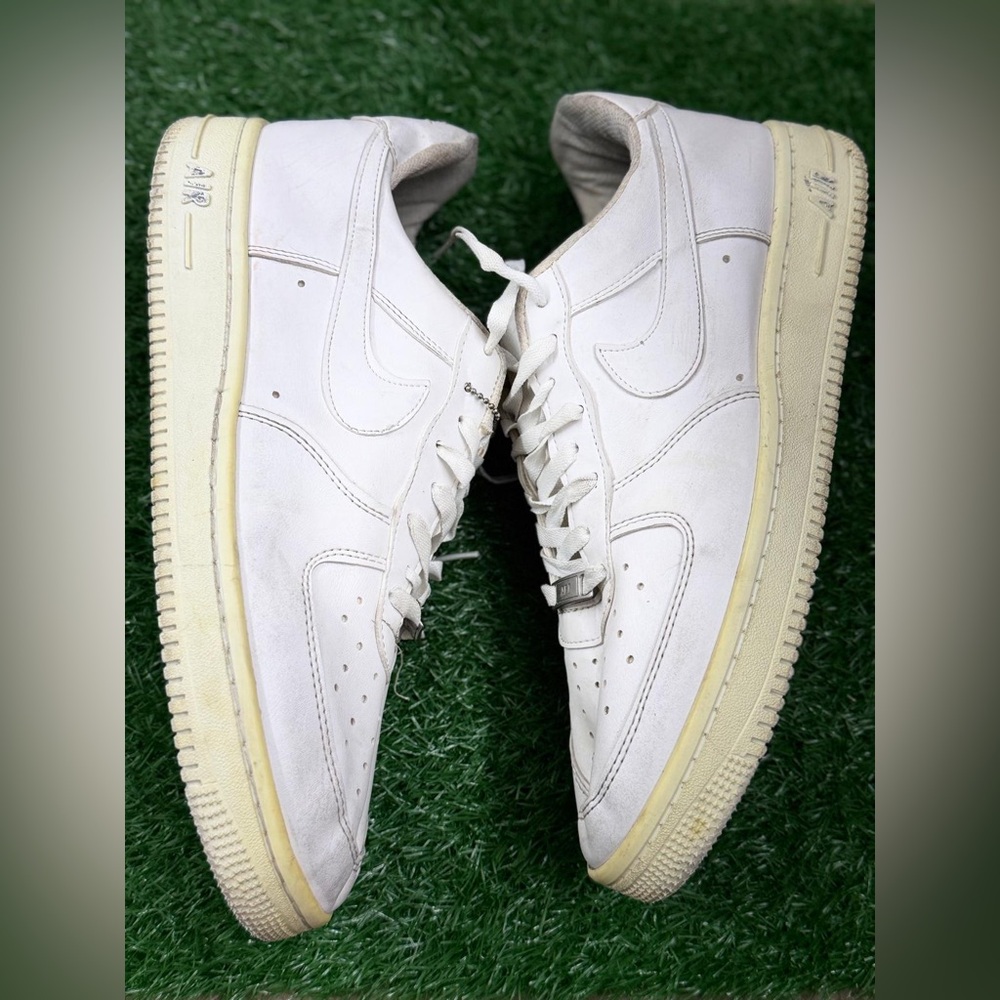 Nike Men’s Shoes Size 11.5